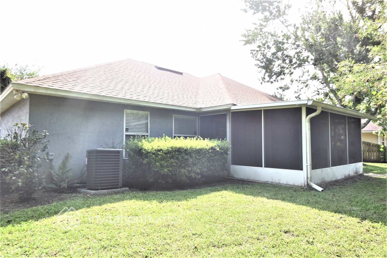 Foto del edificio - 8551 Crooked Tree Dr