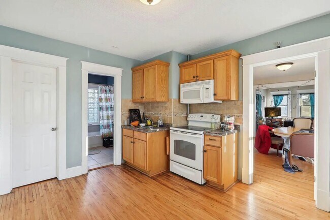 Foto del edificio - 3010 Grand St NE