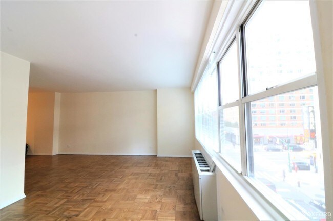 Primary Photo - No Fee Alcove studio in Lux building