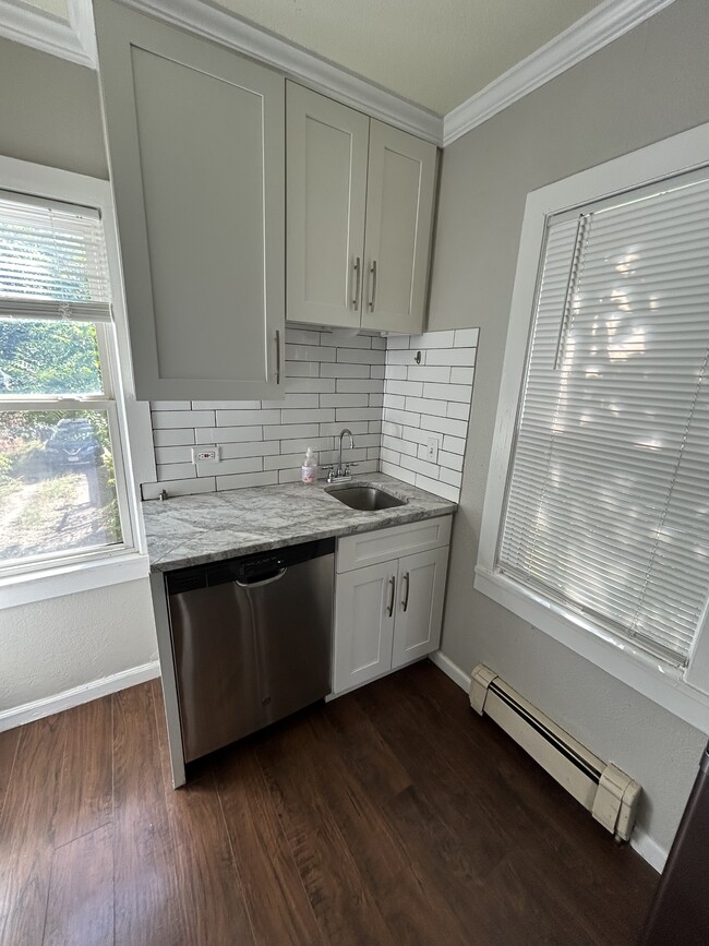 Building Photo - 2567 S Pearl St