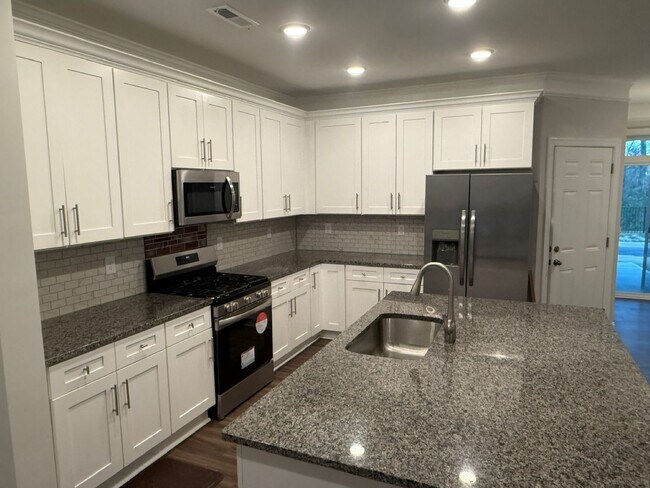 Foto del edificio - 5593 Stafford Rd