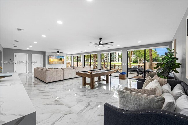 Foto del edificio - 1030 SW 14th Terrace