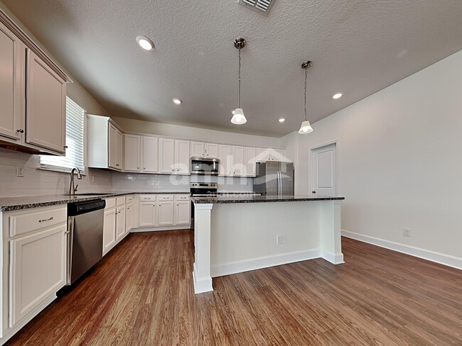 Foto del edificio - 105 Moultrie Crossing Ln