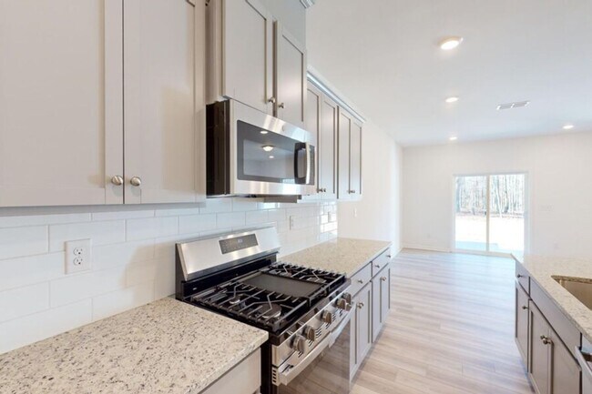 Building Photo - New Construction 3BR/2.5BA Townhome in Monroe