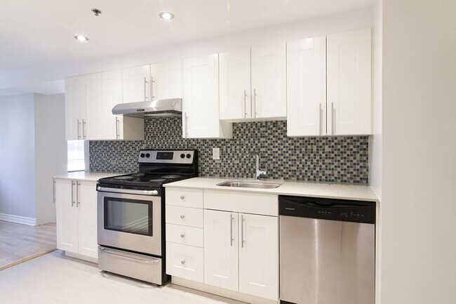 Photo du bâtiment - Drummond Plaza