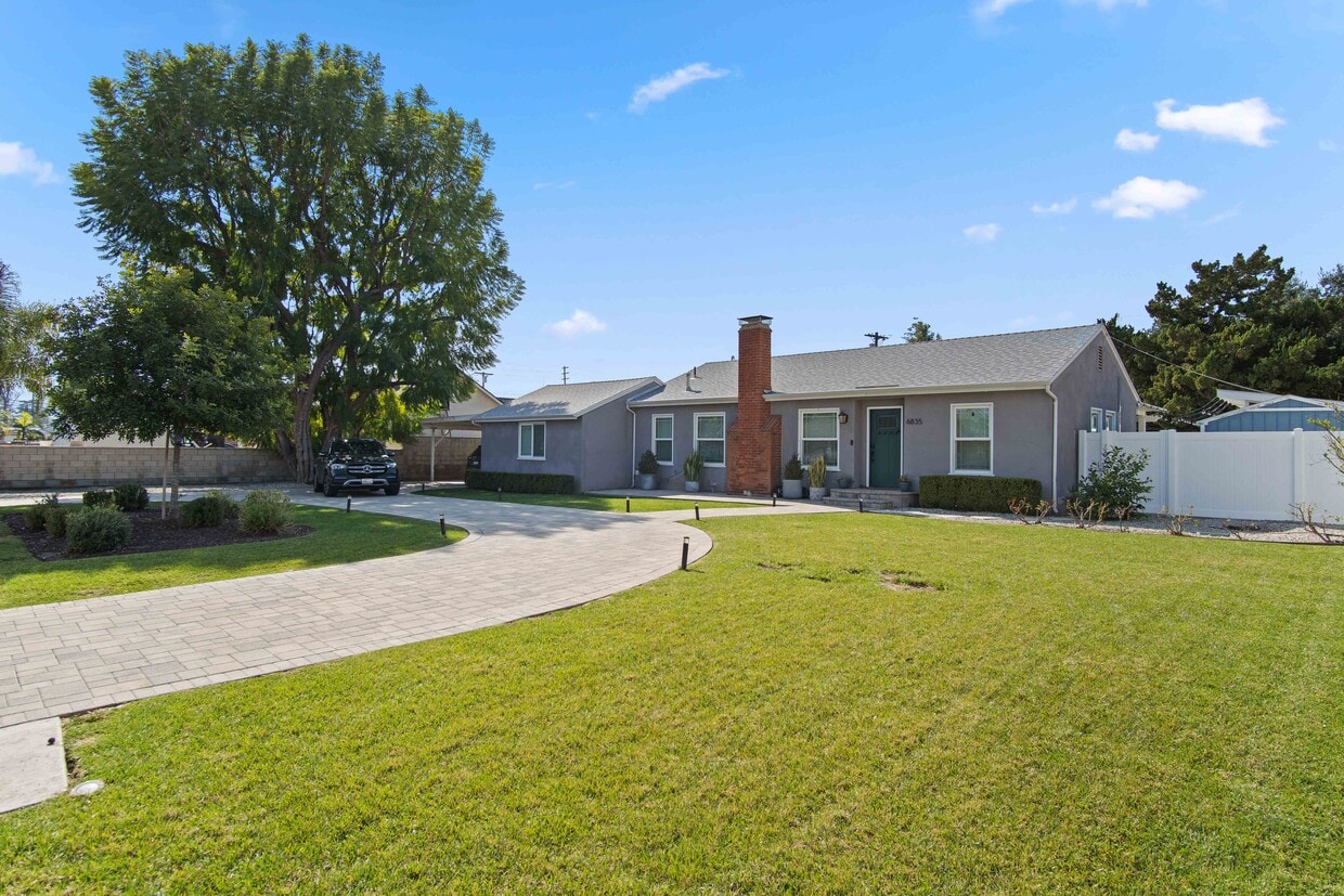 Primary Photo - 6835 Aldea Ave
