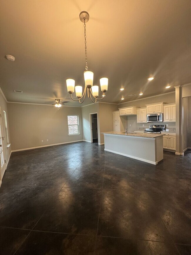 Building Photo - Located in Beacon Pointe!!! New developmen...