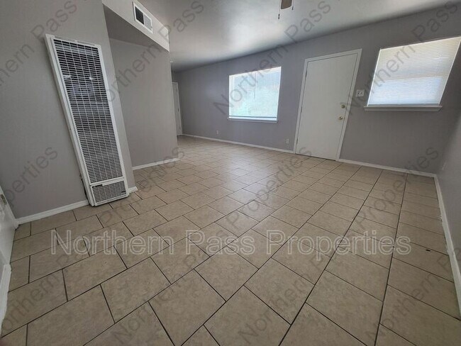 Foto del edificio - 3707 Fillmore Ave