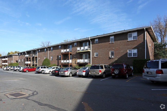 Foto del edificio - Wynnewood Greens