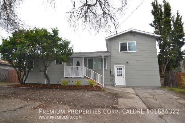 Photo - 870 Appian Way House