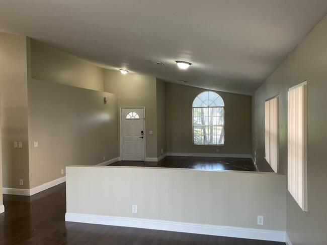 Building Photo - 4872 NW 103rd Dr