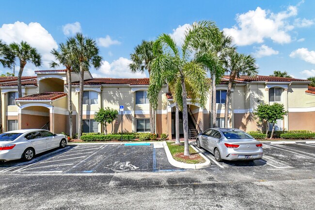 Building Photo - 815 Boynton Beach Blvd