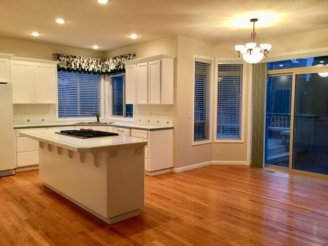 Foto del edificio - Beautiful 4 Bedroom Gresham Home!!!