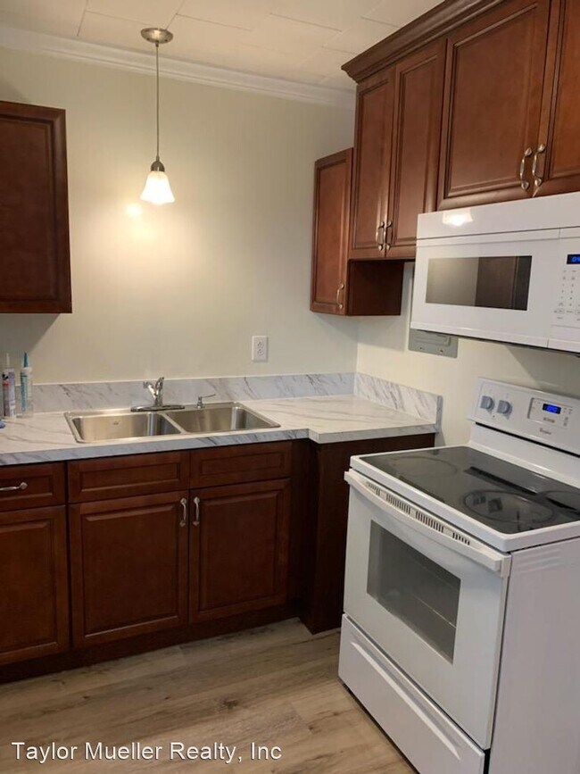 Foto del edificio - 1 br, 1 bath House - 1112 W Colonial Ave A...