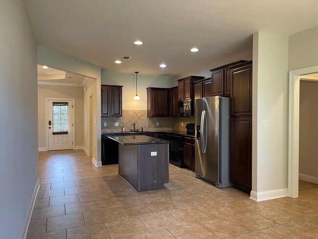 Building Photo - 4422 Bay View Dr