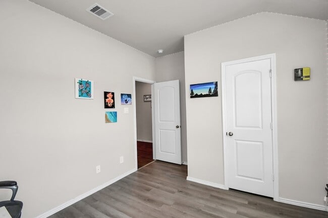 Building Photo - 3610 Crimson Embers Lane