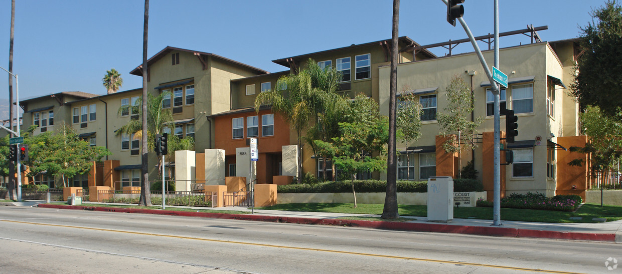 Building Photo - Rosewood Court