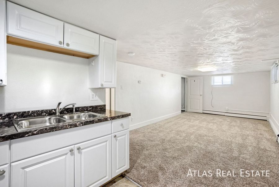 Foto principal - 1119 E 20th St