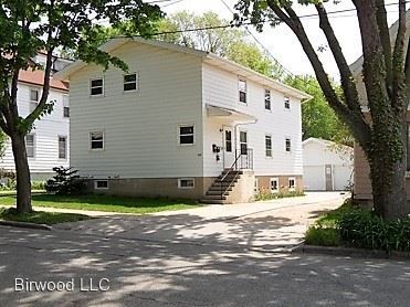 Primary Photo - 2121 Center Ave