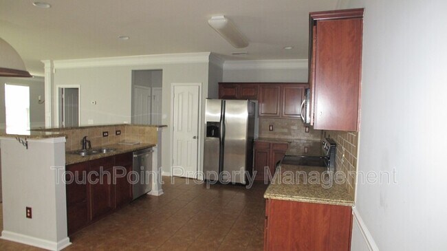 Building Photo - 16335 Hayfield Rd