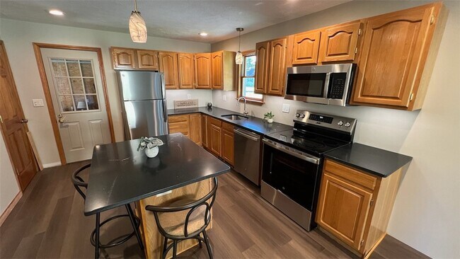 Foto del edificio - 438 Ritchey Blvd