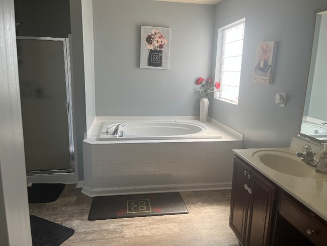 Building Photo - 4117 River Breeze Cir