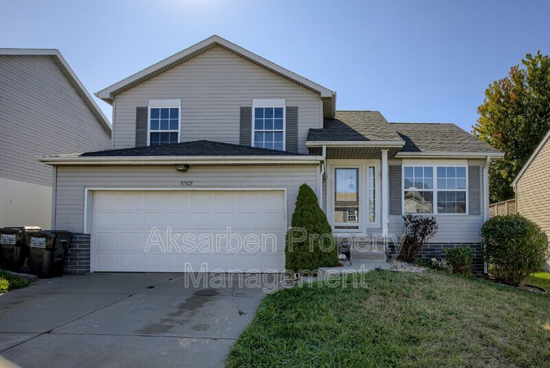 17821 Lillian St, Omaha, NE 68136 House Rental in Omaha, NE