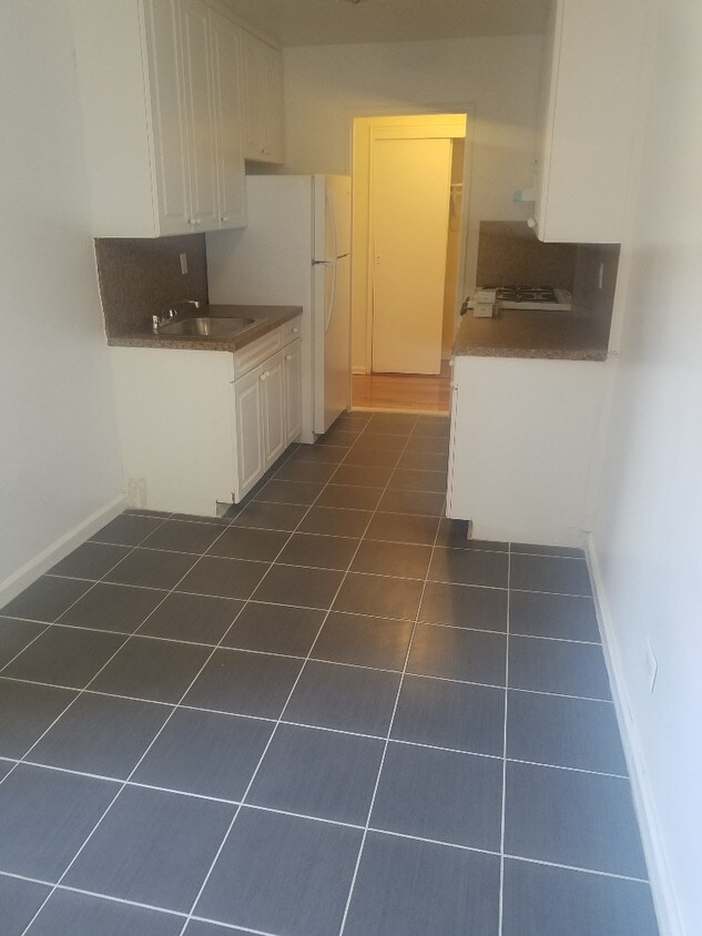 Primary Photo - 1230 Avenue Y
