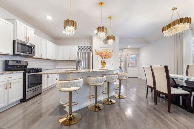 Foto del edificio - 4bd/2ba/Outdoor Kitchen! - Rare Gem of A R...