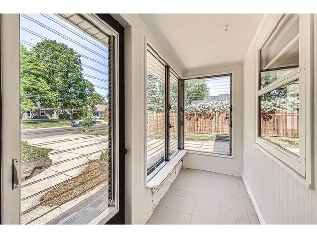 Foto del edificio - 3808 Welcome Ave N