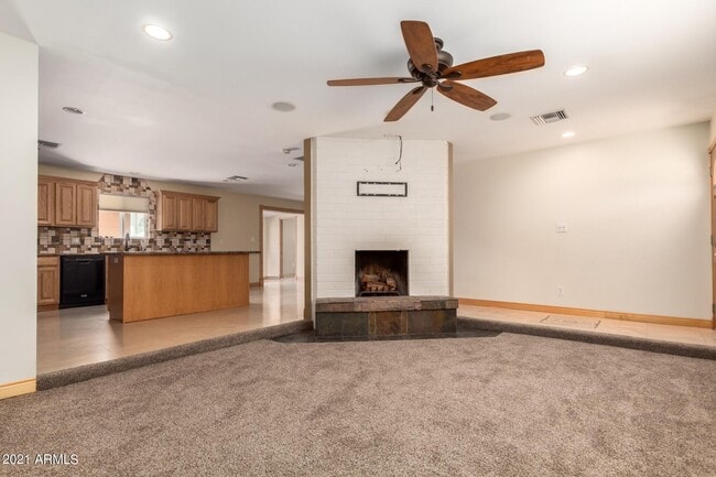 Building Photo - 1608 W Inverness Dr