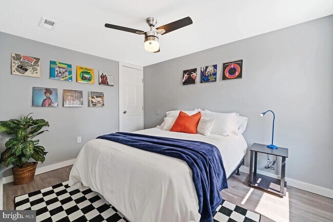 Foto del edificio - 2626 Ridge Ave
