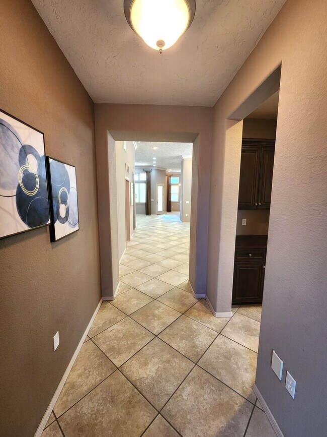 Foto del edificio - 3635 Arroyo Verde St