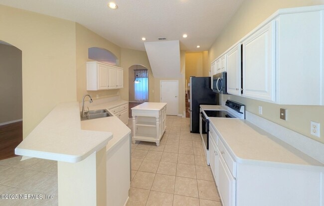 Building Photo - 12983 Quincy Bay Dr