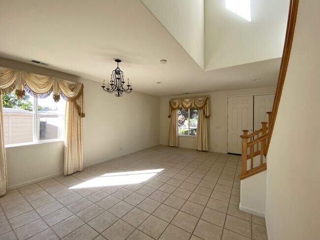 Foto del edificio - Mediterranean-style 4-bedroom in Seaside Highlands!