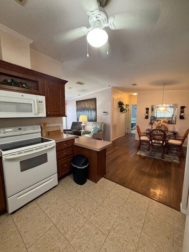 Building Photo - Wonderful 55+ community