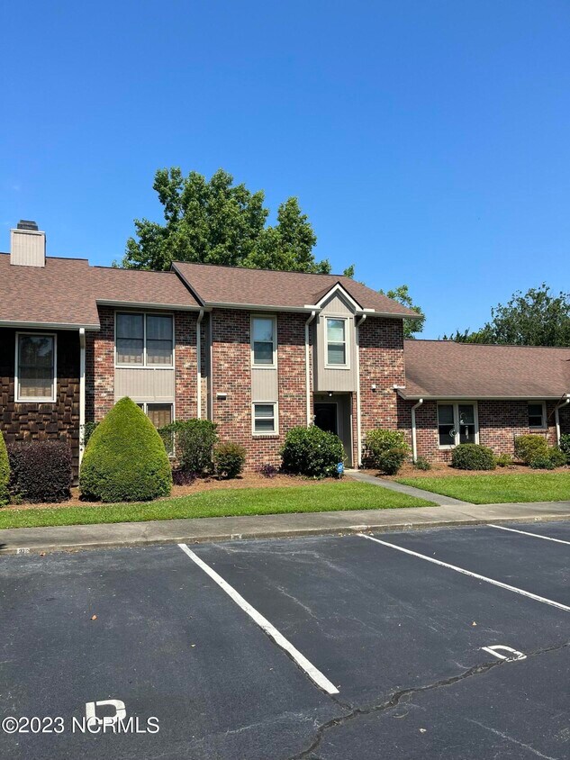 1849 Quail Ridge Rd, Greenville, NC 27858 Townhome Rentals in