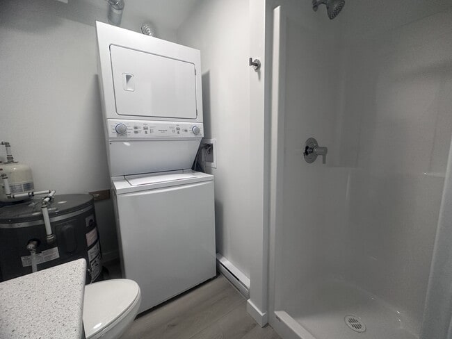 Building Photo - 995 England Ave