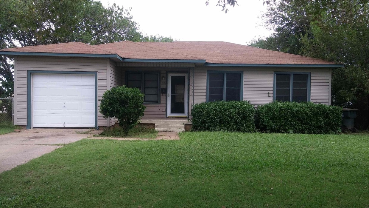 Primary Photo - 1420 N 19th St