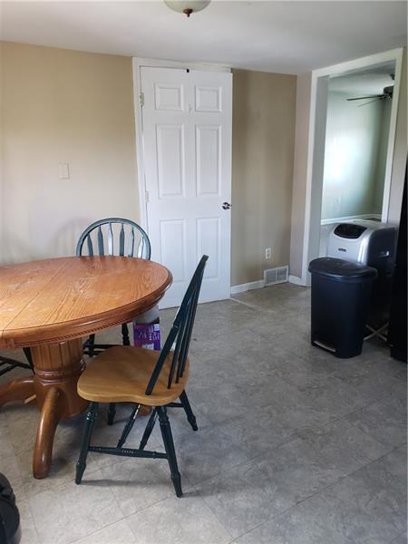 Foto del edificio - 127 Alexander Ave