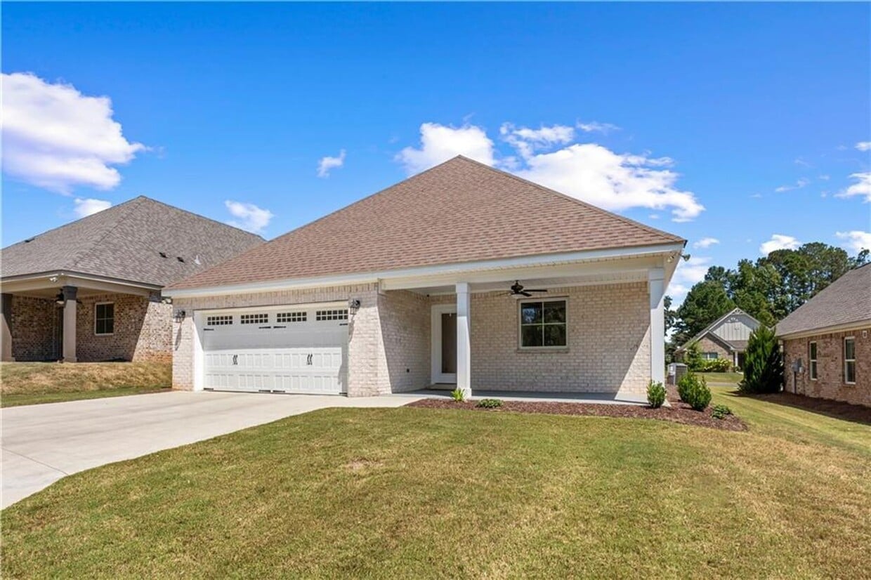 Building Photo - Cottage Style 4 Bedroom Home in Camden Ridge