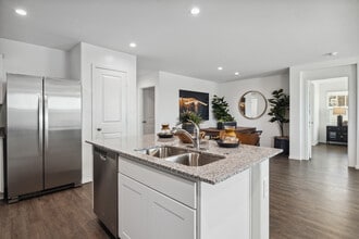 Building Photo - Solana Place at Carlton Commons
