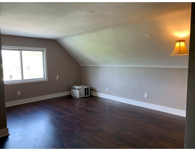 Building Photo - 1336 Webb Rd