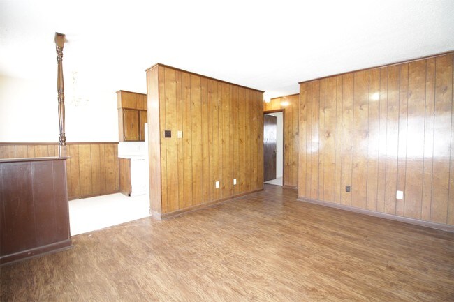 Building Photo - 3401 Park Ave