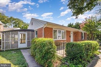 Building Photo - 6301 Fieldvale Rd