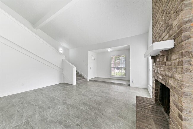 Building Photo - 11927 Swan Creek Dr