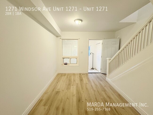 Photo du bâtiment - NEWLY RENOVATED 2 BED/1 BATH DUPLEX + UTILITIES -GET A $250 GIFT CARD!
