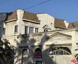 Building Photo - 116 S Mathews St