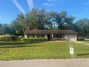Building Photo - 156 SE Polk Ln