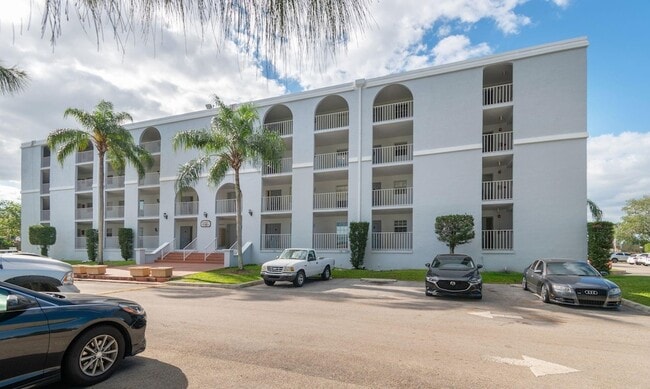 Photo - 7980 N French Drive Unit 305 Apartment